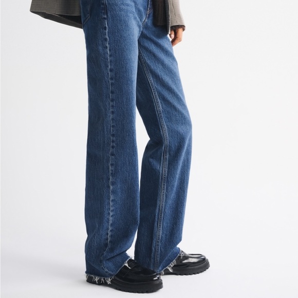 High Rise 90s Relaxed Raw Hem Abercrombie Jeans - Picture 6 of 6